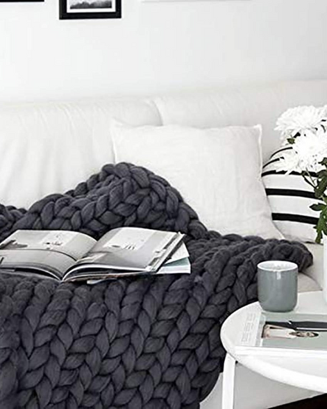 La Maille Majestueuse – Gestrickte Wohndecke für Sofa und Bett