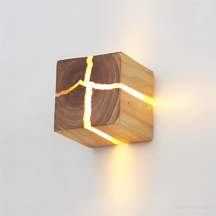 Lignaro Crackle Wandleuchte – Künstlerische Lichtakzente aus Holz