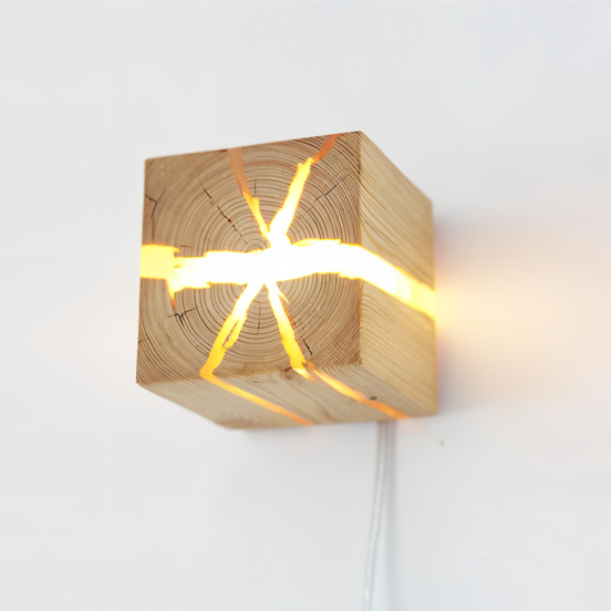 Lignaro Crackle Wandleuchte – Künstlerische Lichtakzente aus Holz