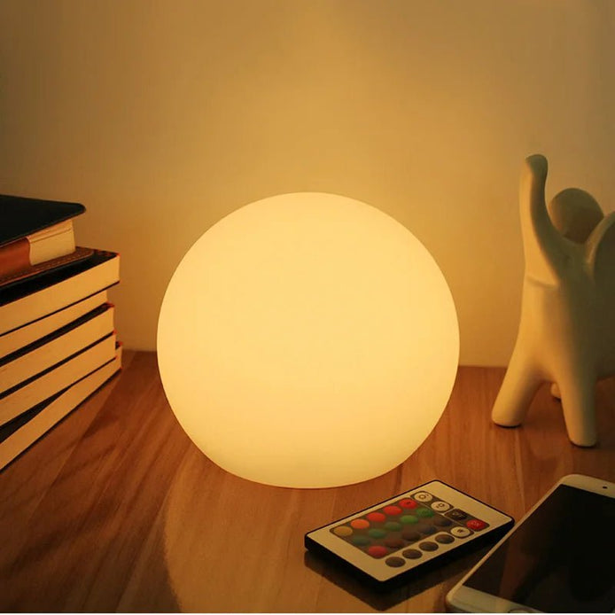Luminor Kugel-Tischlampe – Tragbare LED-Leuchte mit Farbwechsel