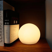 Luminor Kugel-Tischlampe – Tragbare LED-Leuchte mit Farbwechsel