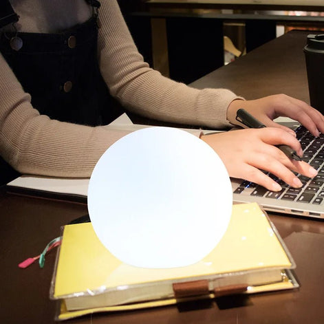 Luminor Kugel-Tischlampe – Tragbare LED-Leuchte mit Farbwechsel