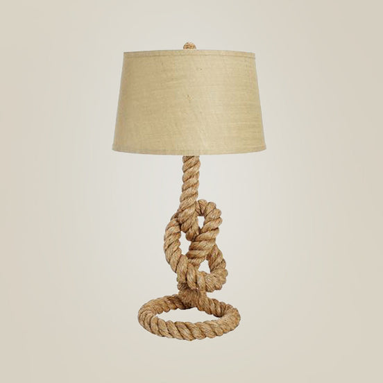 Lunera Stoff-Tischlampe – Industrieller Stil mit sanfter Lichtwirkung