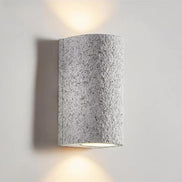 Moderne Wandleuchte mit LED-Technologie für Innenräume