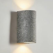 Moderne Wandleuchte mit LED-Technologie für Innenräume