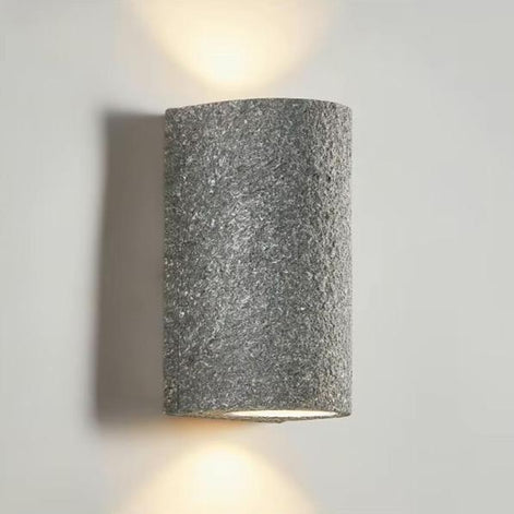 Moderne Wandleuchte mit LED-Technologie für Innenräume