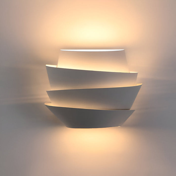 Moderne skandinavische Wandlampe Nordvex mit Doppelstrahler