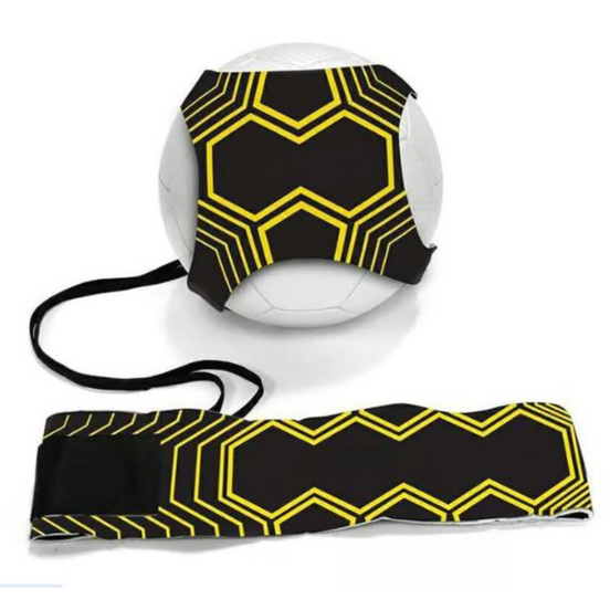 SoloKick Trainingsgurt für selbstständiges Balltraining im Außen- und Innenbereich