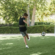 SoloKick Trainingsgurt für selbstständiges Balltraining im Außen- und Innenbereich