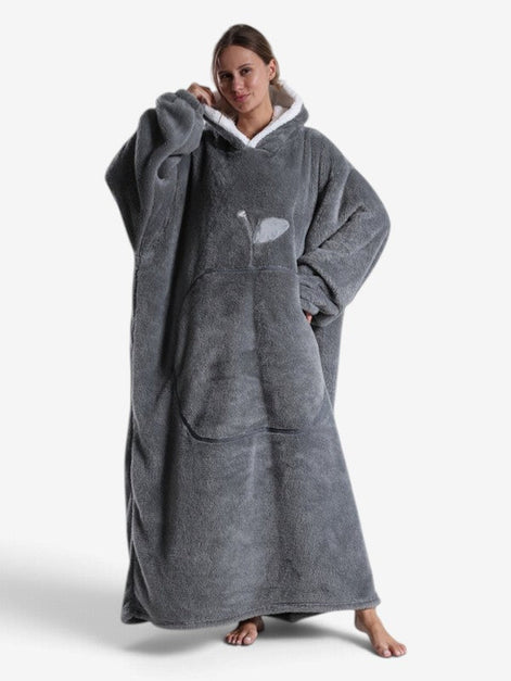 Oversized Hoodie-Decke mit Kapuze, langen Ärmeln und Fronttasche – Velmora