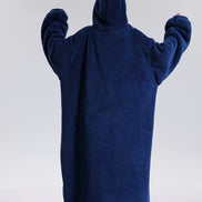 Oversized Hoodie-Decke mit Kapuze, langen Ärmeln und Fronttasche – Velmora