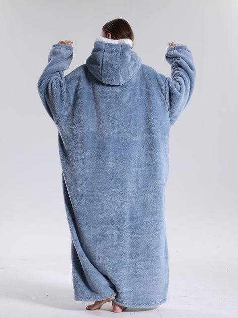 Oversized Hoodie-Decke mit Kapuze, langen Ärmeln und Fronttasche – Velmora