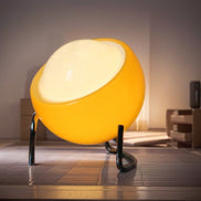 Ovessa Tischleuchte mit Glasgehäuse