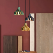 Pendelleuchte mit floralem Design für dekorative Beleuchtung