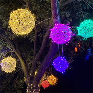 Rattina LED-Kugelgirlande – Lichterkette mit Rattankugeln für Innen- und Außenbereiche