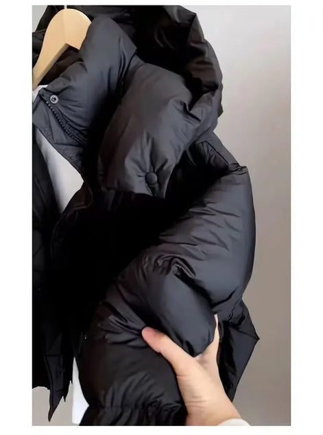 Damen Winterjacke mit Kapuze und Reißverschluss – Calyra