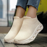 Velcano Unisex Slip-On Sportschuhe mit Mesh-Oberfläche