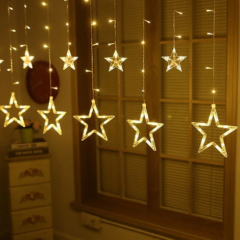 LED Lichtervorhang mit 138 LEDs und hängenden Sternen, 3,5 m – Sternavella