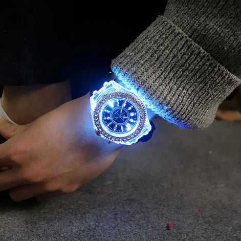 LED Watch – Armbanduhr mit Lichtfunktion und Silikonarmband