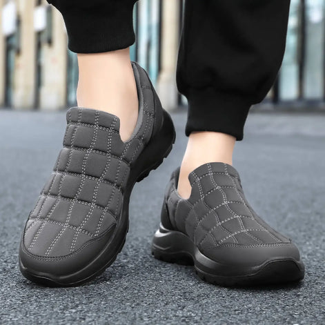 Torvian Herren Slip-On Sneaker mit gesteppter Oberfläche