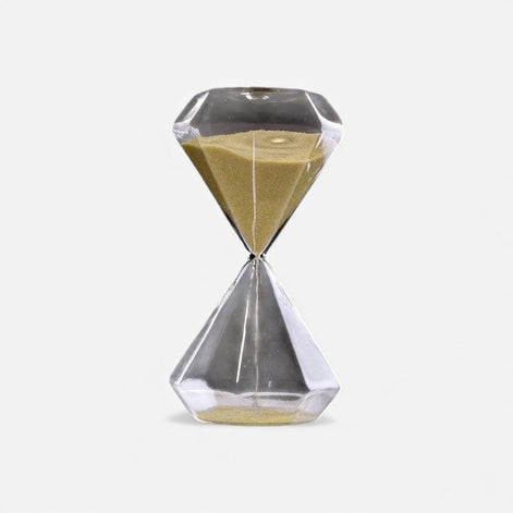 Kreative Sanduhr mit diamantinspiriertem Design für die Tischdekoration