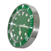 Ferano Wanduhr aus Metall – Modernes Design mit Leuchteffekt