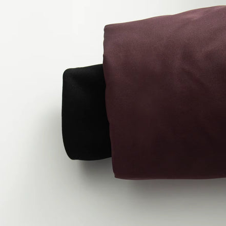 Damen Winterjacke mit Kapuze, Gürtel und wattierter Füllung – Virelta