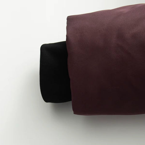 Damen Winterjacke mit Kapuze, Gürtel und wattierter Füllung – Virelta