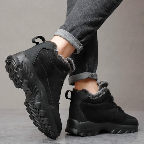 Herren Winterstiefel mit Plüschfutter und Schnürung Norvexis