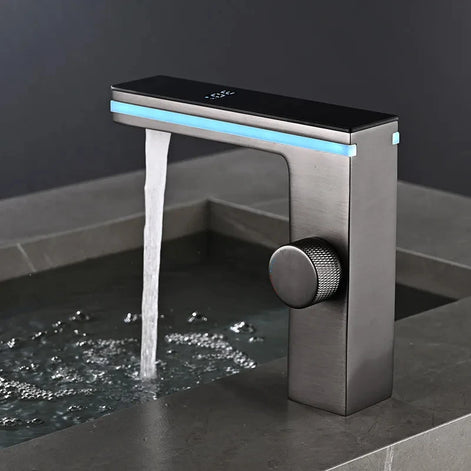 HydraLume One – LED-Waschtischarmatur mit Wasserfluss-Anzeige