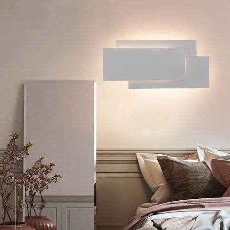 Velmora LED Wandleuchte mit Aluminiumgehäuse und mehrschichtigem Lichtdesign