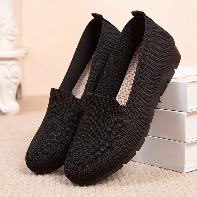 Velmira Damen Slip-On Loafer mit rutschfester Gummisohle