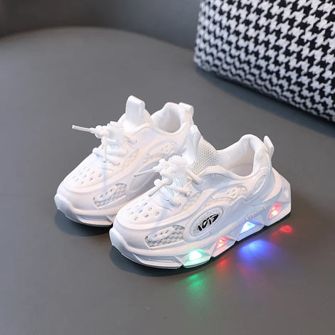 NovaGlow Kinder LED Sneakers mit Schnürverschluss