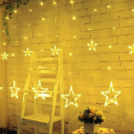 LED Lichtervorhang mit 138 LEDs und hängenden Sternen, 3,5 m – Sternavella