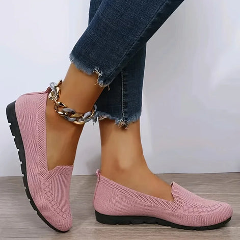 Velmira Damen Slip-On Loafer mit rutschfester Gummisohle