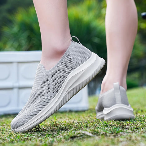 Meravon Herren Slip-On Sneaker mit atmungsaktivem Obermaterial
