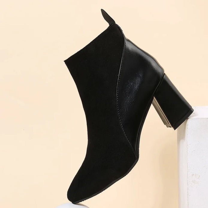 Sophia Damen Stiefelette mit spitzer Form und Blockabsatz