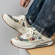 Neravio Sneaker mit Schnürung und profilierter Gummisohle
