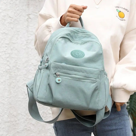 Kompakter Nylon-Rucksack mit Reißverschluss