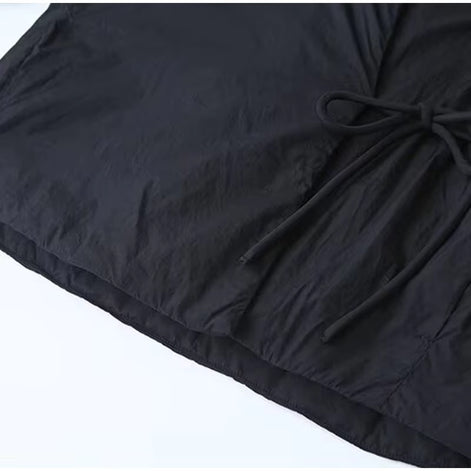 Damen Steppjacke mit V-Ausschnitt, Schnürverschluss und Taschen – Liora