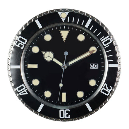 Ferano Wanduhr aus Metall – Modernes Design mit Leuchteffekt