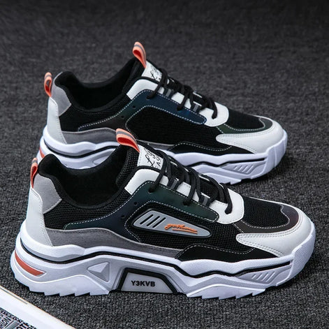 Corvex Herren-Sneaker mit Schnürung und flachem Design