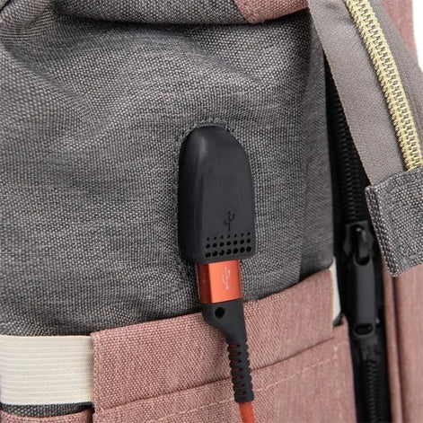 Faltbarer Wickelrucksack mit integrierter Liegefläche