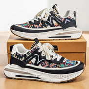 Neravio Sneaker mit Schnürung und profilierter Gummisohle