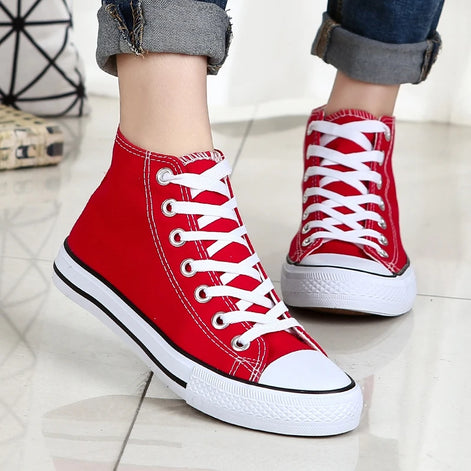 Unisex Canvas Sneakers mit Schnürverschluss und Profilsohle