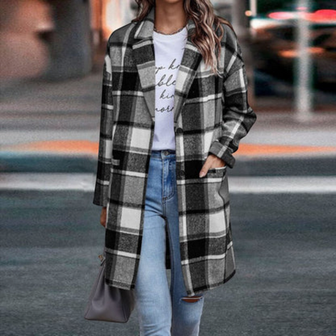 Damen Jacke mit Umlegekragen und Knopfleiste – Veloura