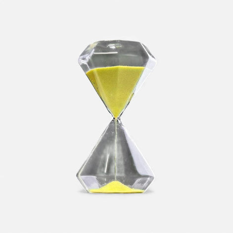 Kreative Sanduhr mit diamantinspiriertem Design für die Tischdekoration