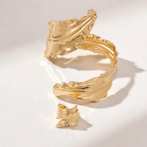 Lunéa Schmuckset mit Offenem Armreif und Verstellbarem Ring