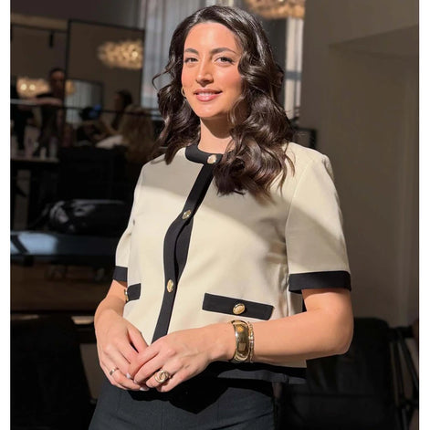Damen Kurzarm Blazer mit Knopfleiste und Rundhalsausschnitt Velmisse