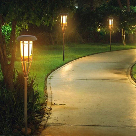 Solar-Gartenfackeln mit Flammenlichteffekt im 5er-Set für den Außenbereich